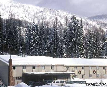 Hibernation House Hotel Whitefish Exterior photo