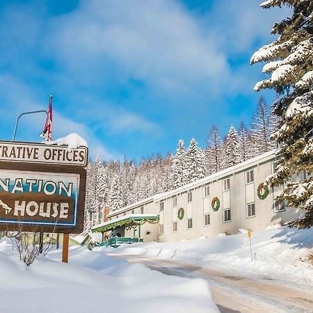 Hibernation House Hotel Whitefish Exterior photo